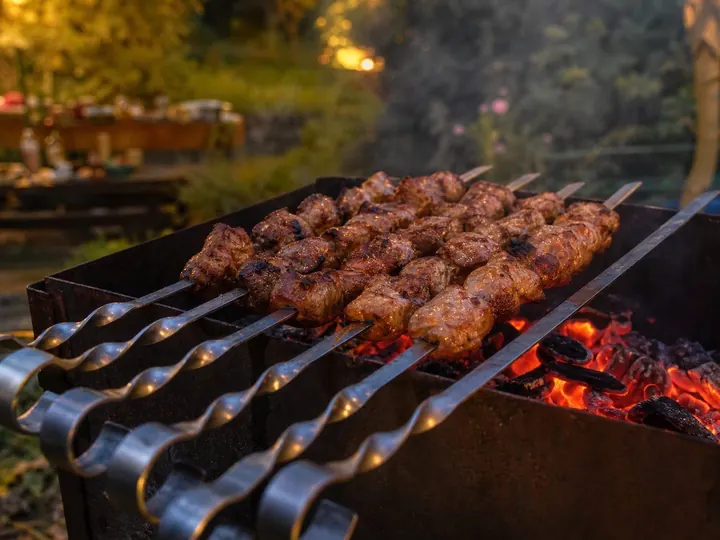 Дрова для мангала и шашлыка в Дмитрове